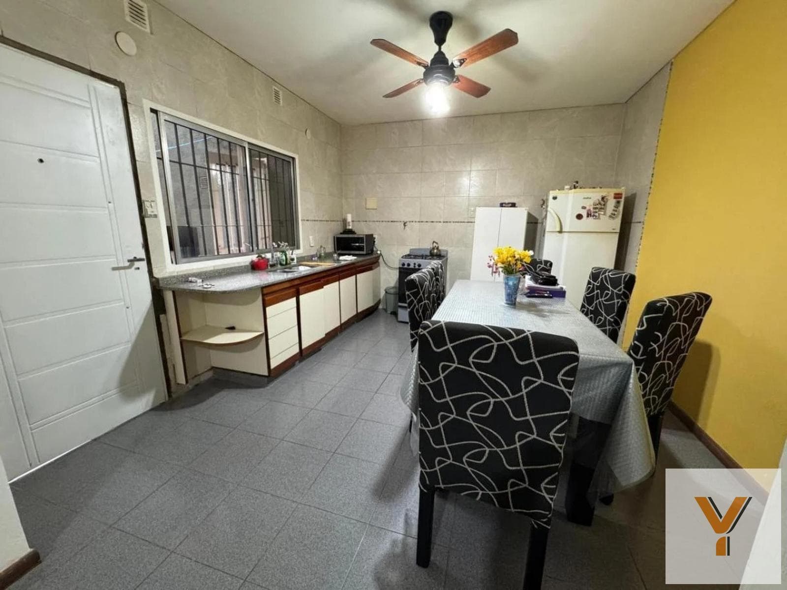 Apartment for Sale - 2 Bedrooms, 1 Bathroom - Ramos Mejía