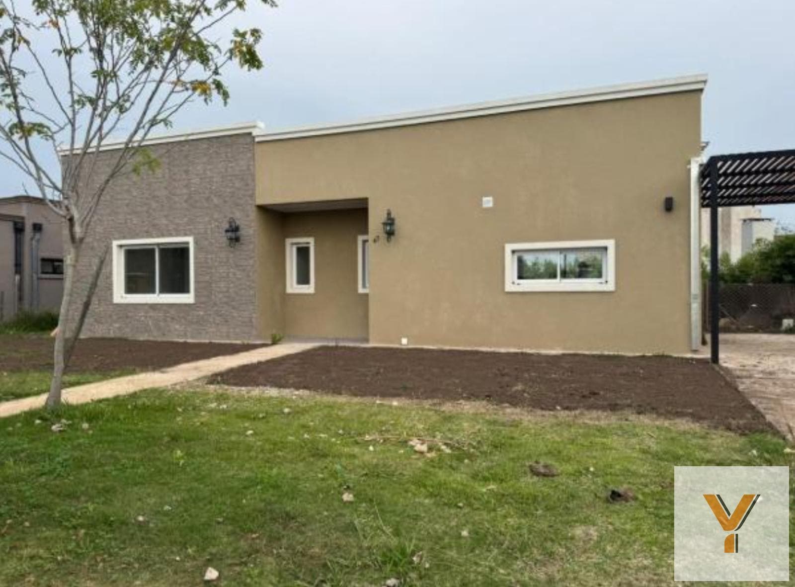 House for Sale - 3 Bedrooms, 2 Bathrooms - Pilar