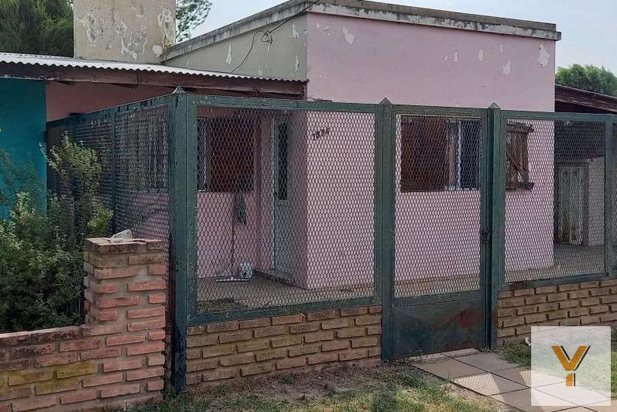 House for Sale - 2 Bedrooms, 1 Bathroom - Chascomús