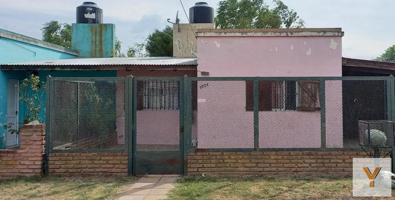 House for Sale - 2 Bedrooms, 2 Bathrooms - San Martin