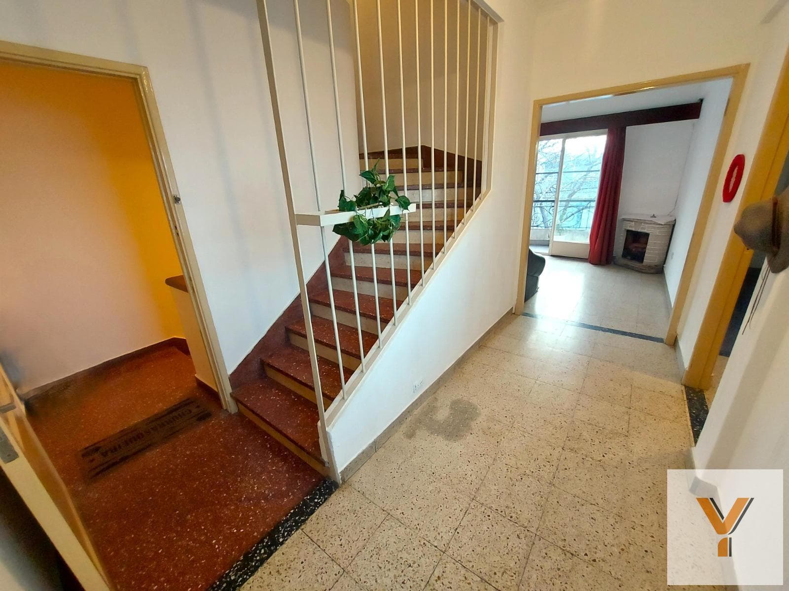 Apartment for Sale - 3 Bedrooms, 1 Bathroom - Pompeya