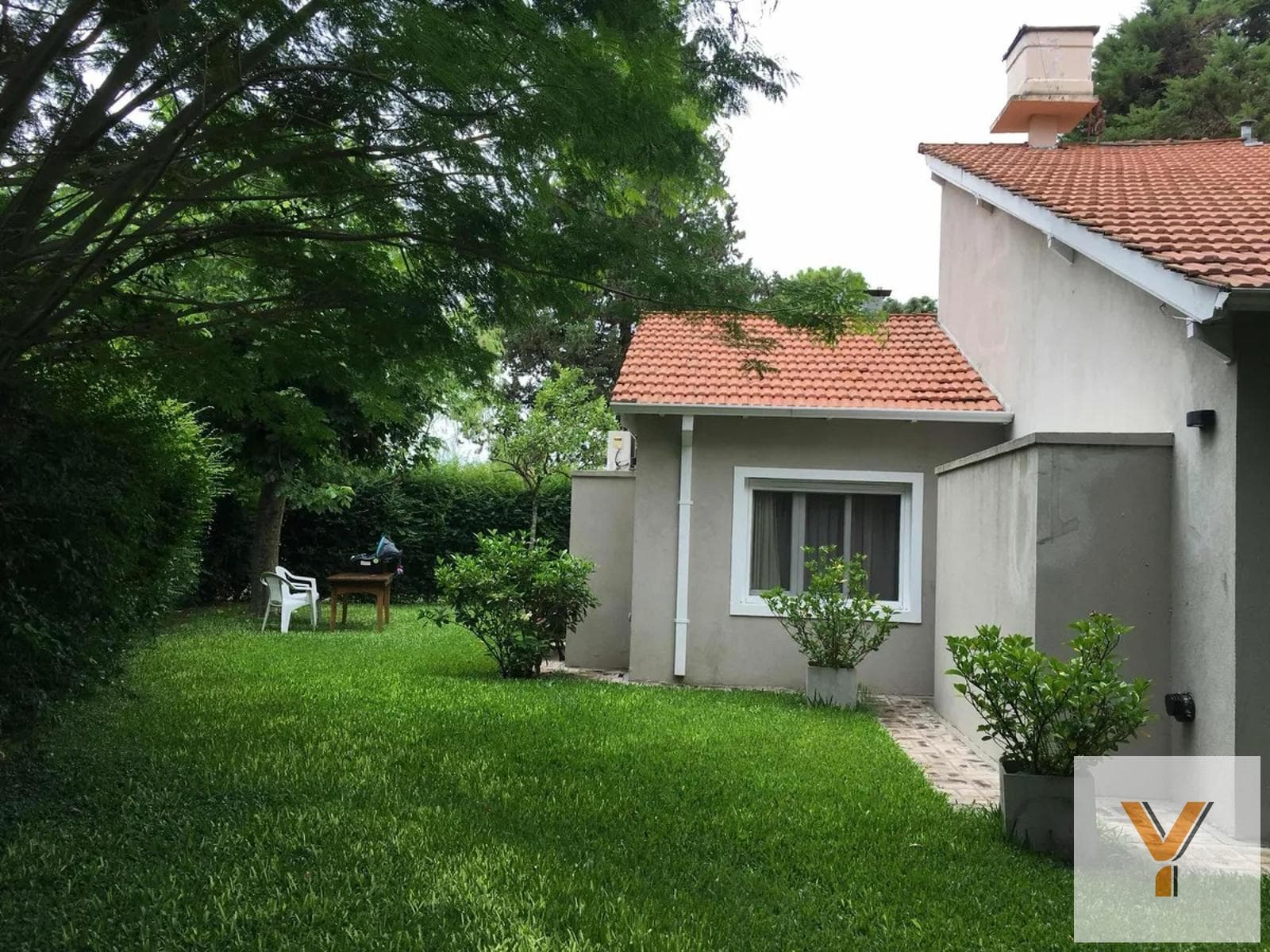 House for Sale - 3 Bedrooms, 1 Bathroom - Abasto
