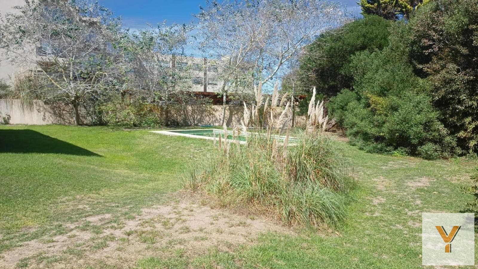 House for Sale - 4 Bedrooms, 3 Bathrooms - Villa Gesell