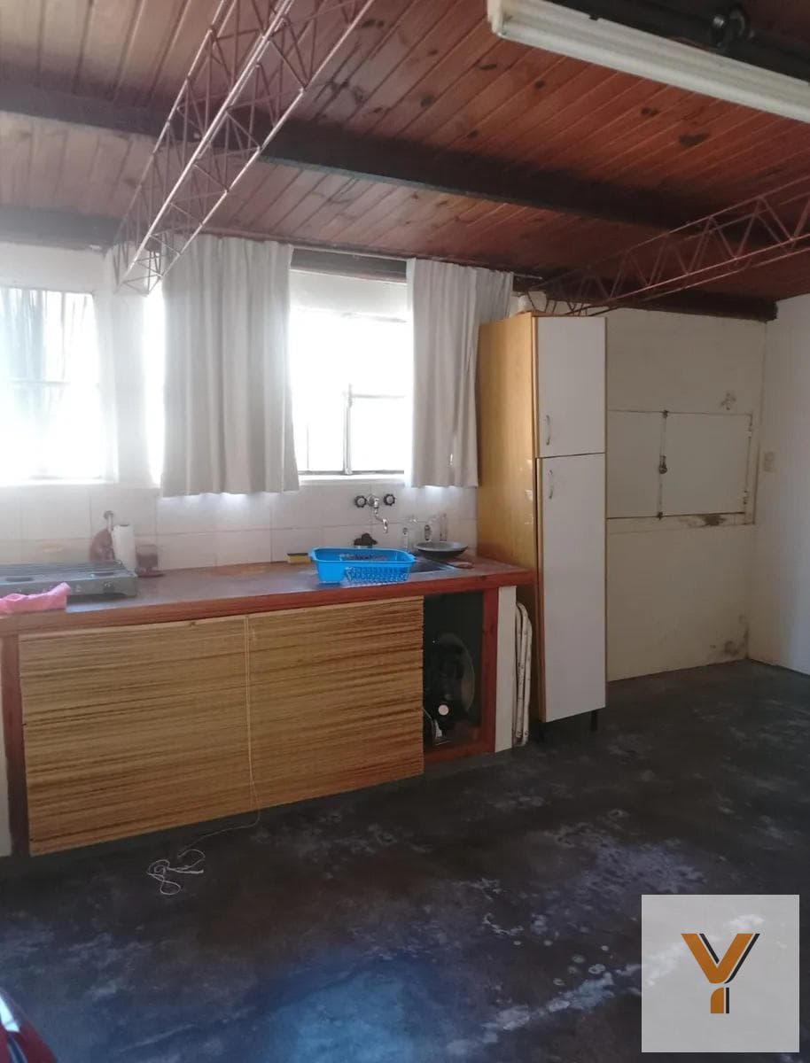House for Sale - 2 Bedrooms, 2 Bathrooms - Blue