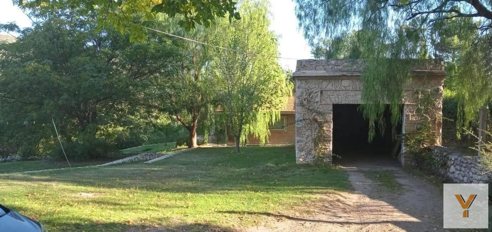 House for Sale - 4 Bedrooms, 2 Bathrooms - Córdoba