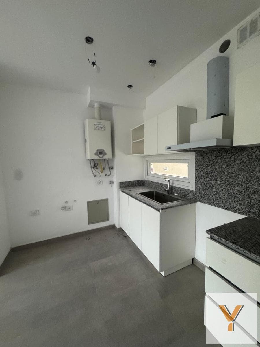 Apartment for Sale - 1 Bedroom, 2 Bathrooms - Tandil