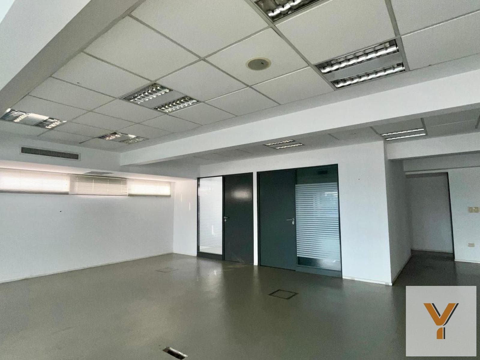 Office for Rent - 2 Bathrooms - Recoleta