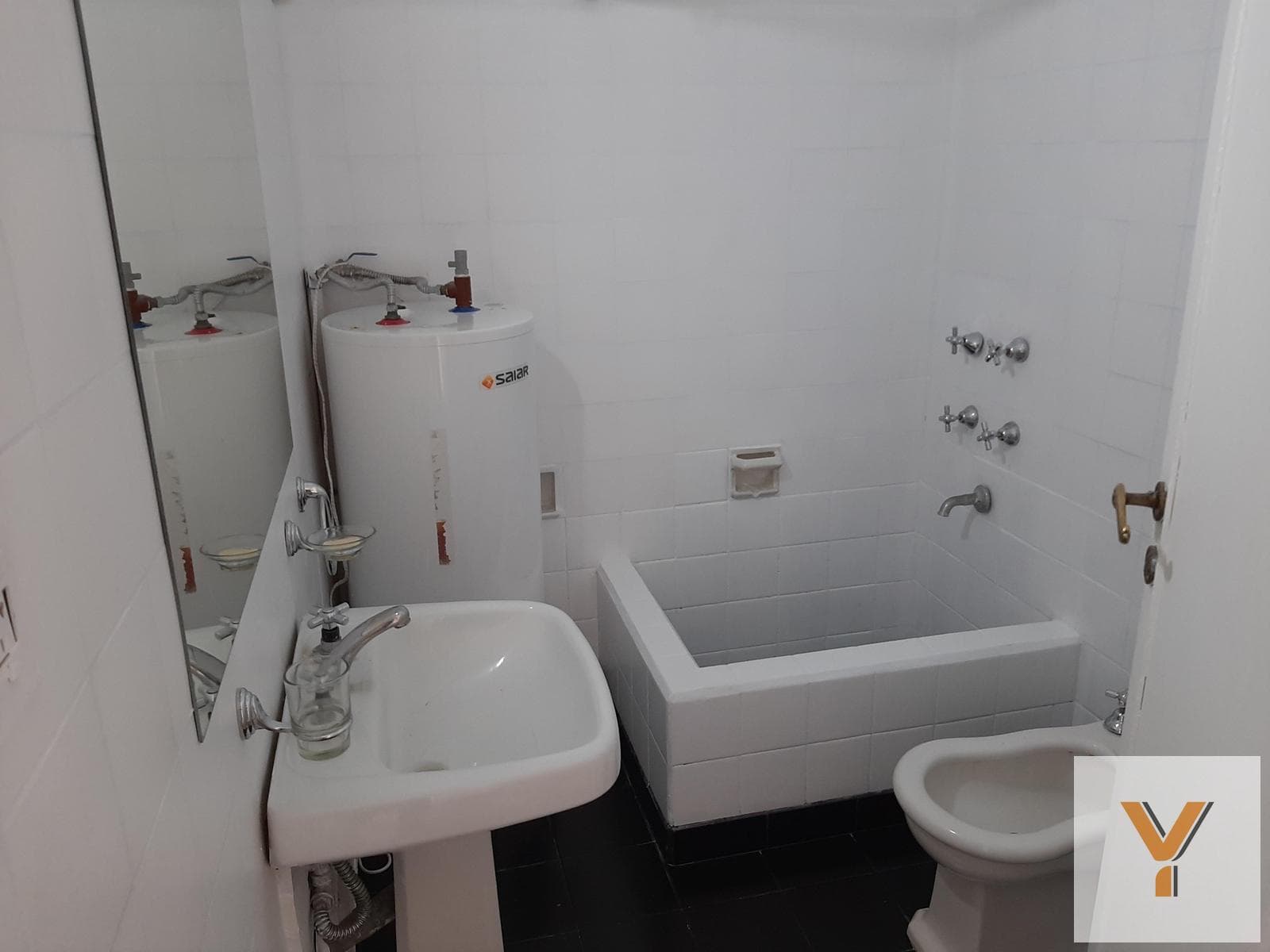 Apartment for Sale - 2 Bedrooms, 2 Bathrooms - Bahía Blanca