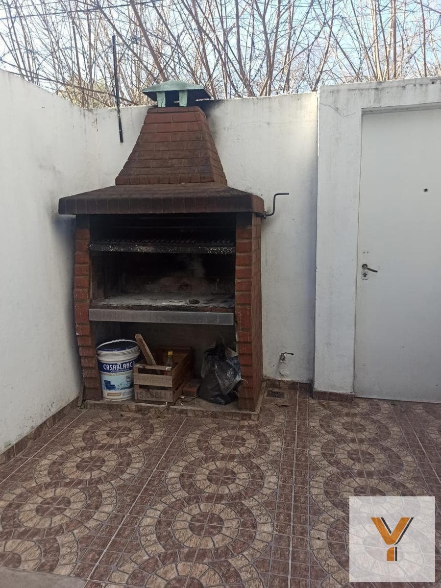 House for Sale - 5 Bedrooms, 3 Bathrooms - La Matanza