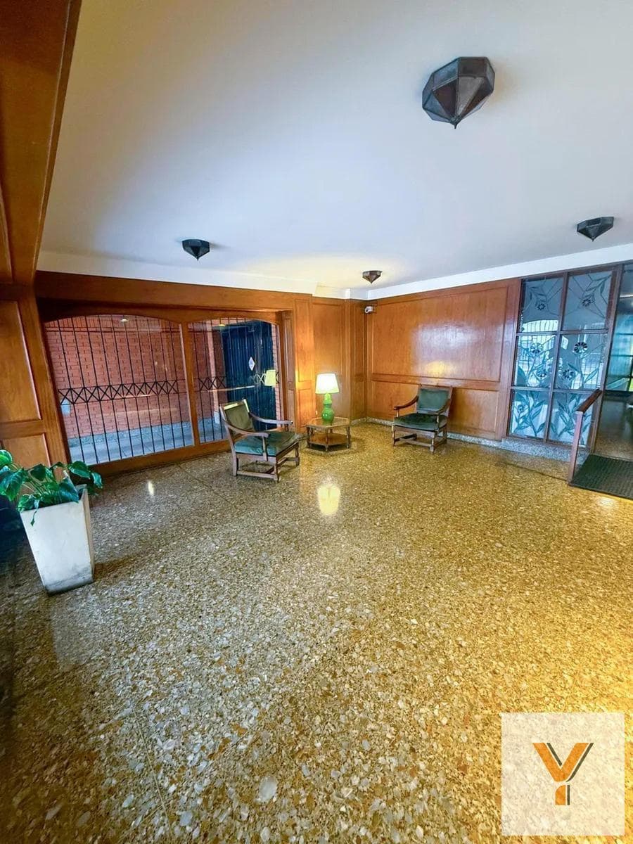 Apartment for Sale - 3 Bedrooms, 2 Bathrooms - Balvanera