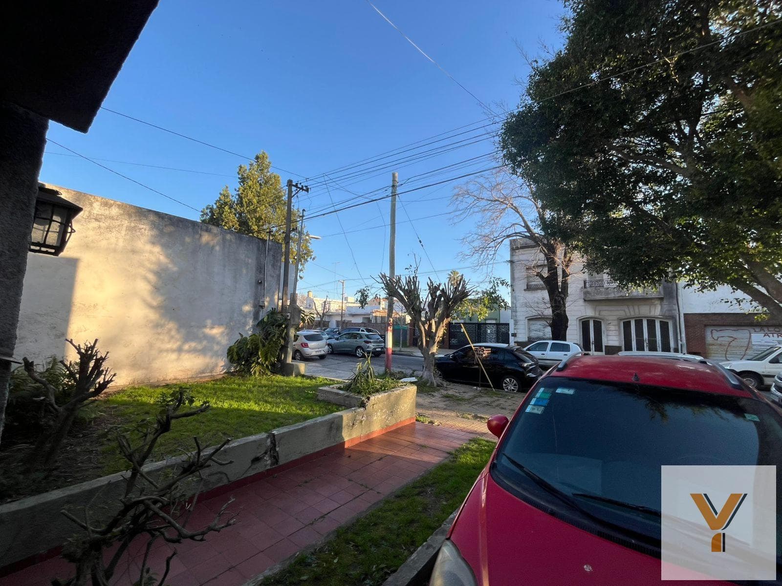 House for Sale - 3 Bedrooms, 2 Bathrooms - La Plata
