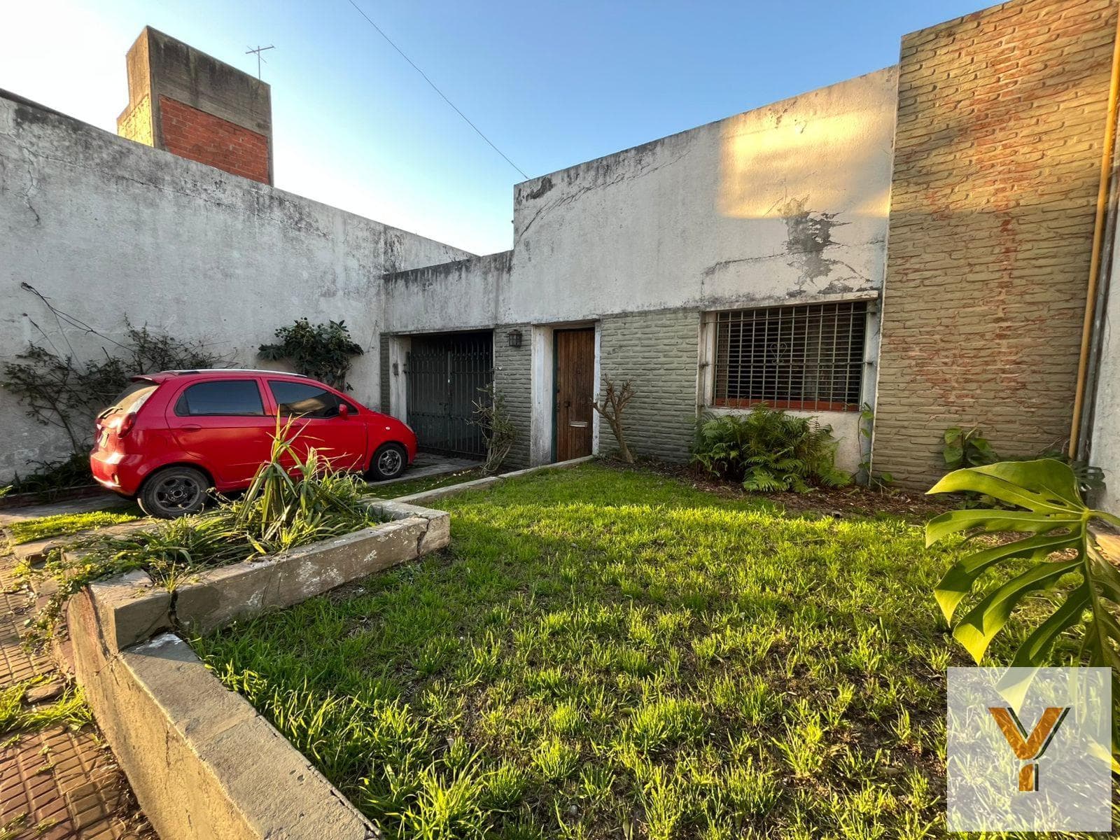 House for Sale - 3 Bedrooms, 2 Bathrooms - La Plata