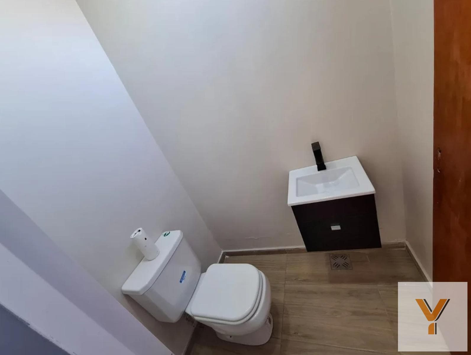 House for Sale - 4 Bedrooms, 4 Bathrooms - Los Hornos