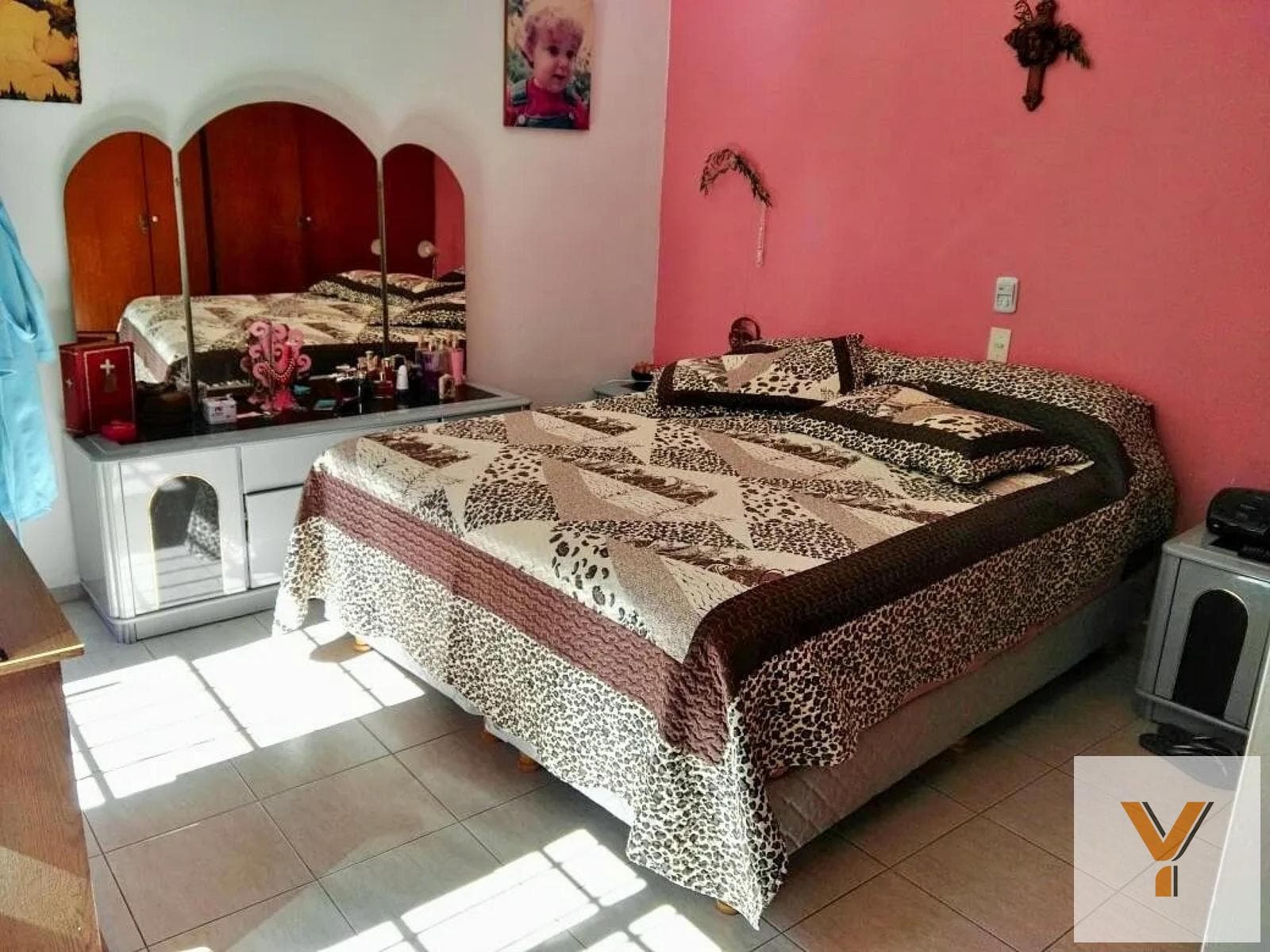 House for Sale - 4 Bedrooms, 2 Bathrooms - Barracas