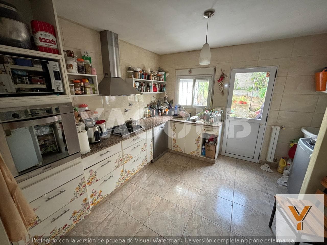 House with an apartment for sale on Av. Alvear - 4 Bedrooms, 3 Bathrooms - Downtown Tandil
