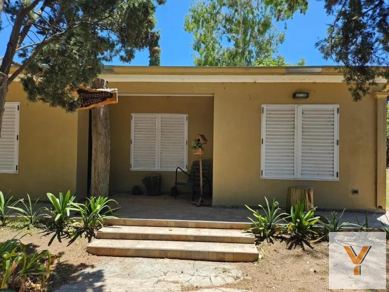House for Sale - 3 Bedrooms, 3 Bathrooms - Berazategui