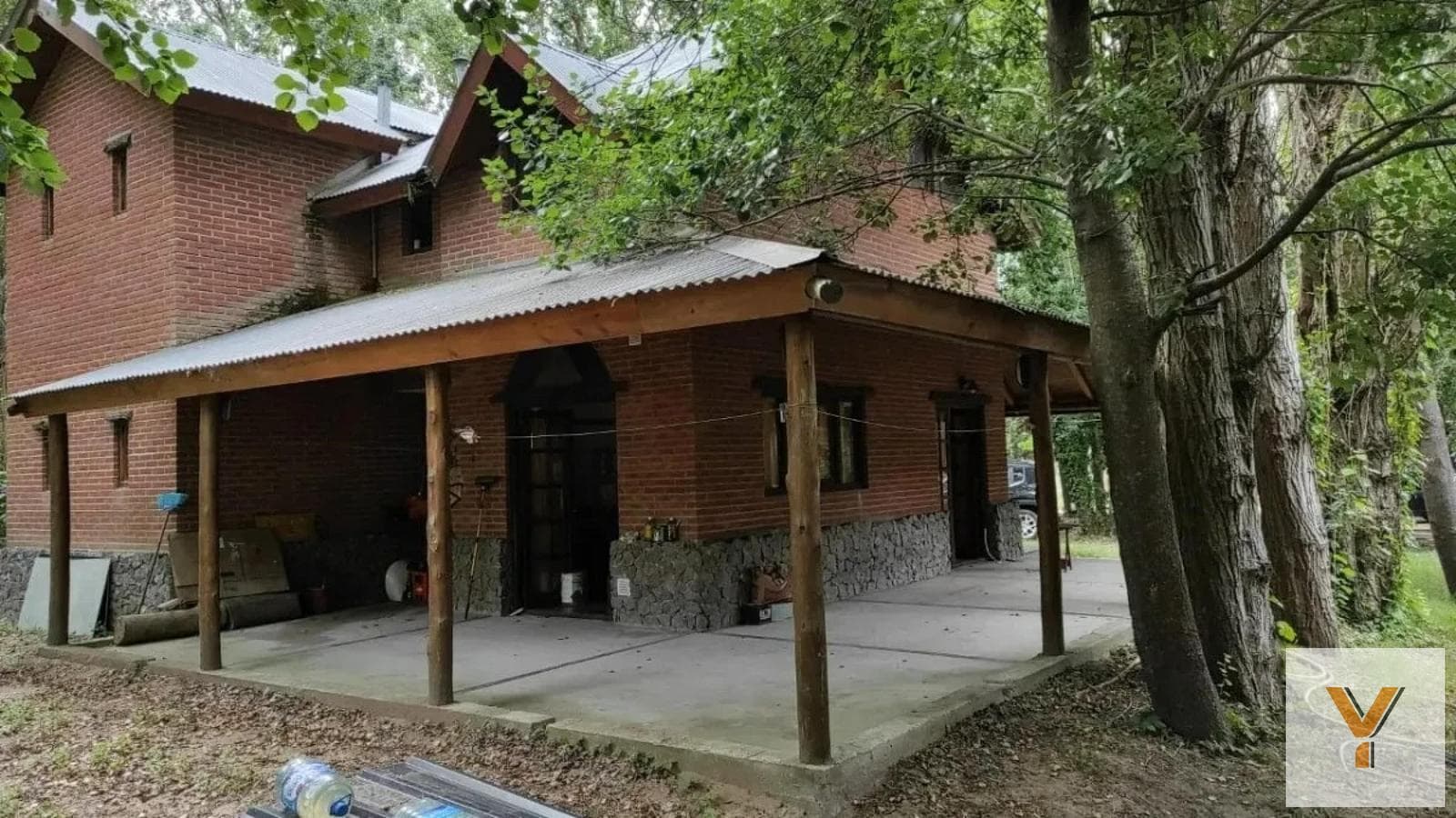 House for Sale - 4 Bedrooms, 2 Bathrooms - Santa Teresita