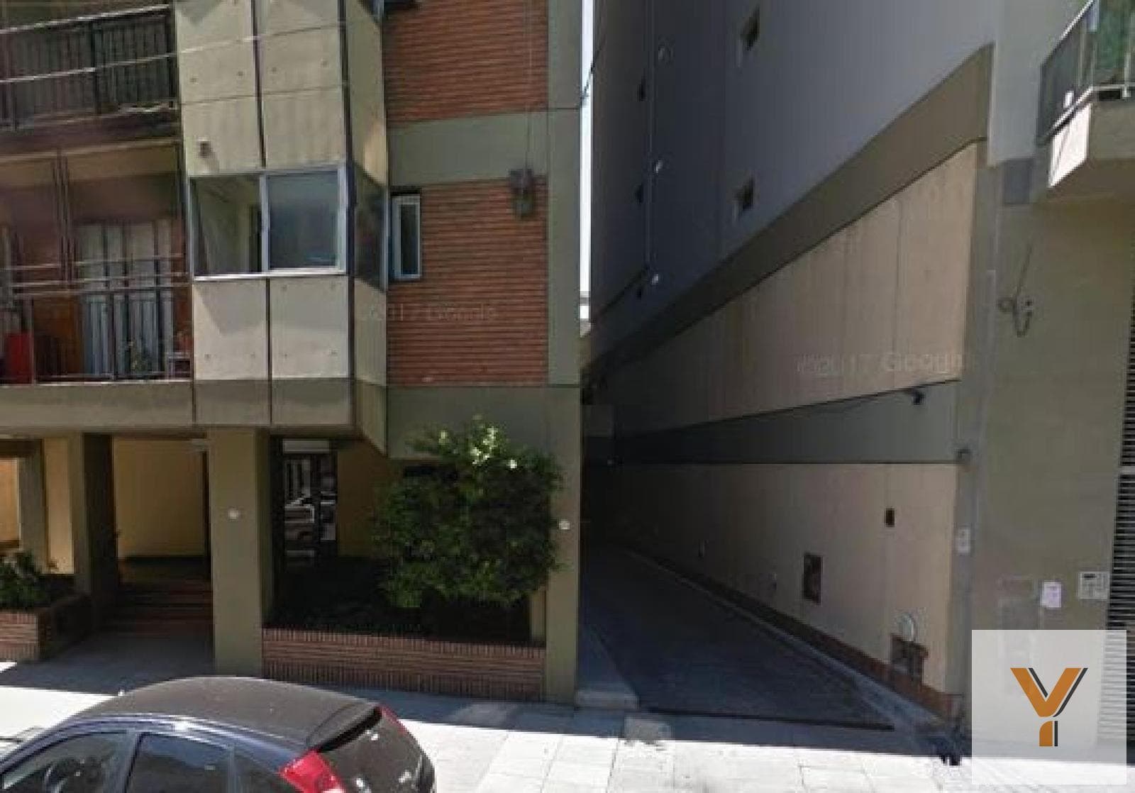 Garage for sale - 37 square meters - Almagro