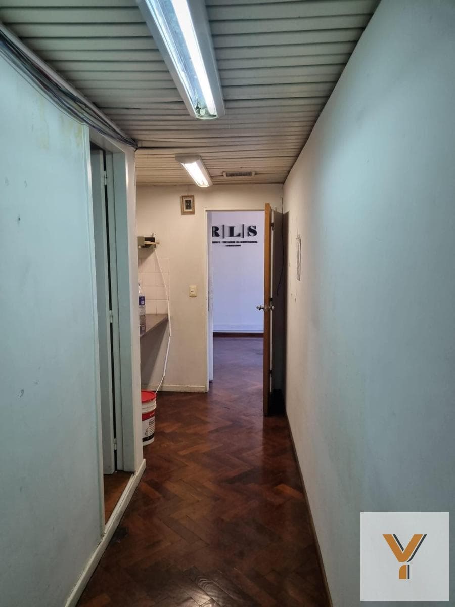 Office for Rent - 2 Bathrooms - Monserrat