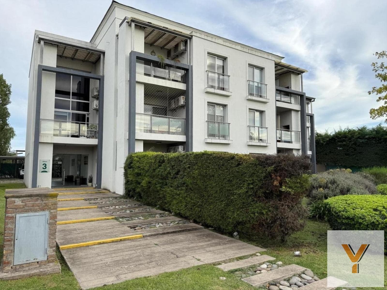 Duplex for Sale - 2 Bedrooms, 2 Bathrooms - Berazategui