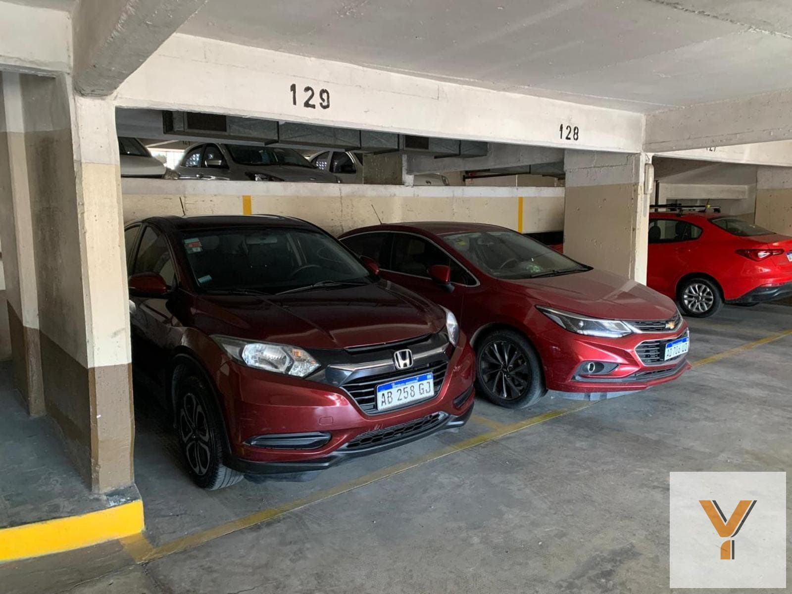 Garage for sale - 13 square meters - Almagro