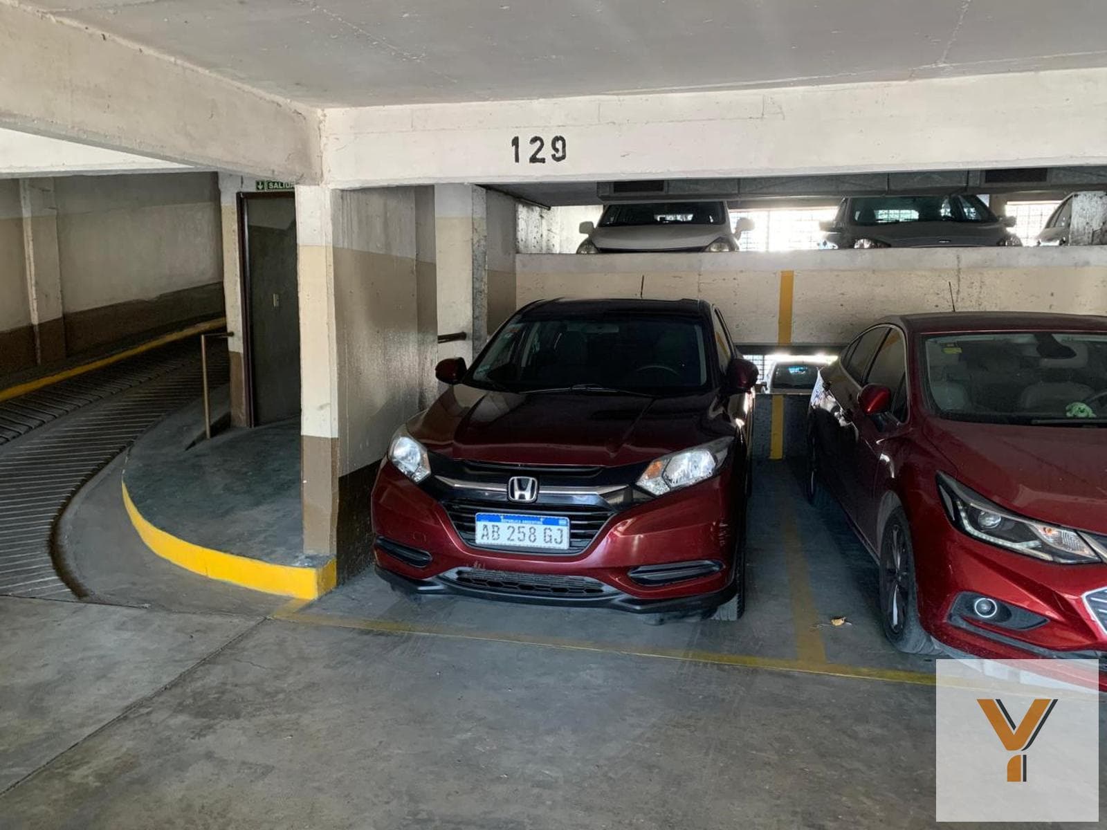 Garage for sale - 13 square meters - Almagro