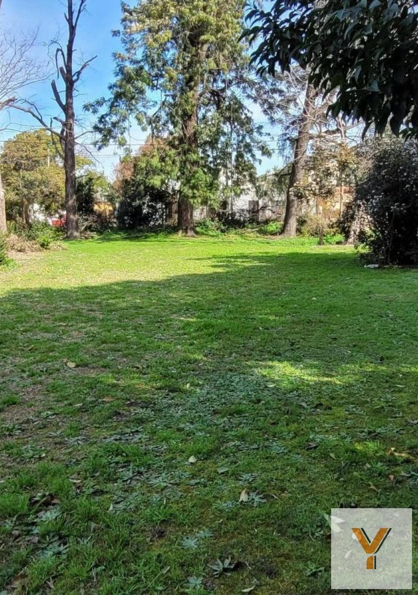 Land for Sale - 2,598 square meters - Hurlingham