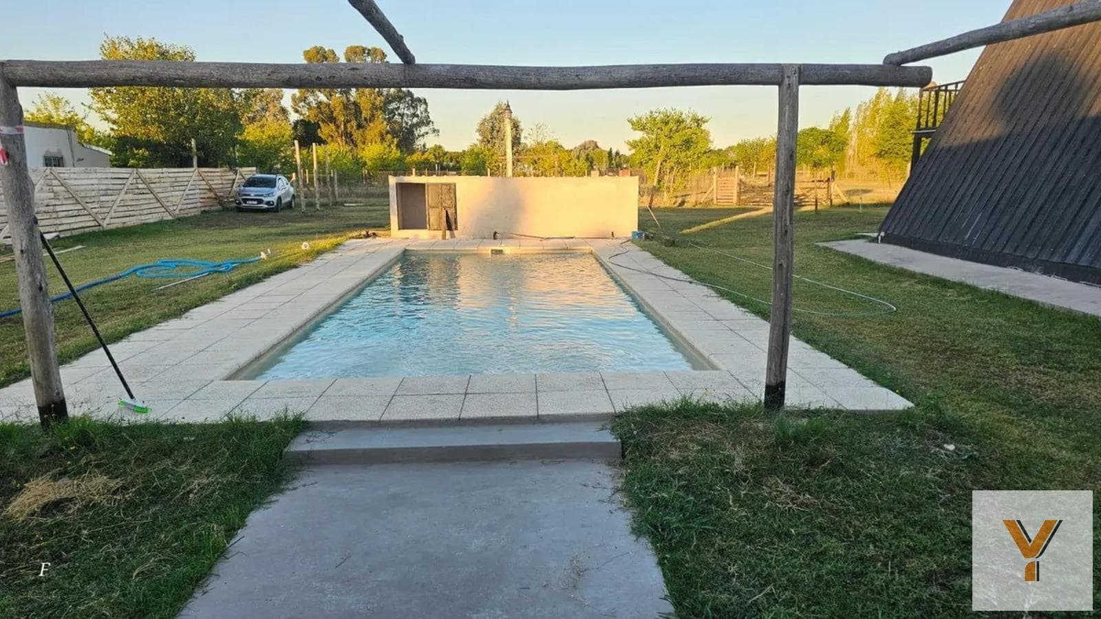 House for Sale - 3 Bedrooms, 2 Bathrooms - Florencio Varela