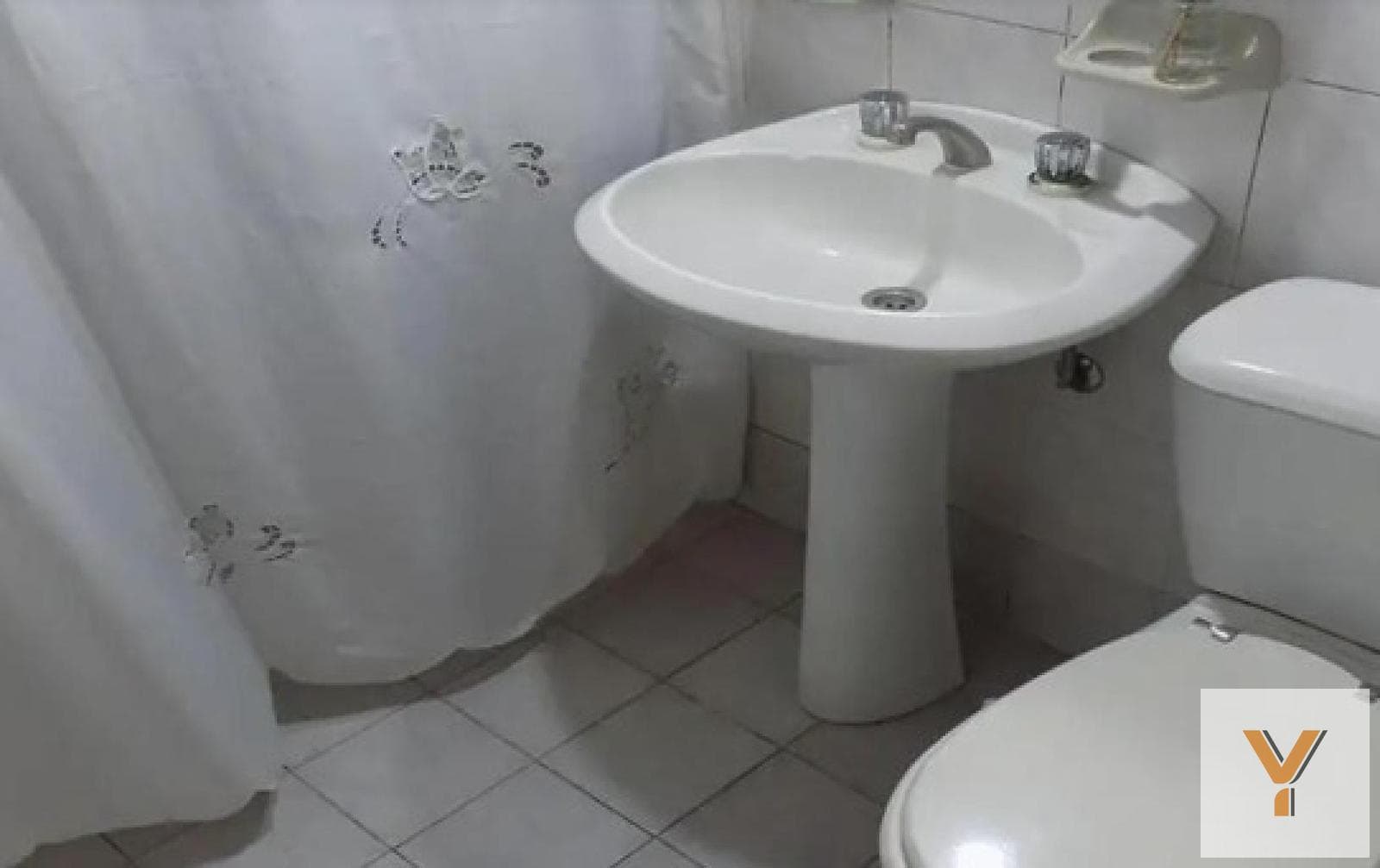 House for Sale - 2 Bedrooms, 2 Bathrooms - Hurlingham