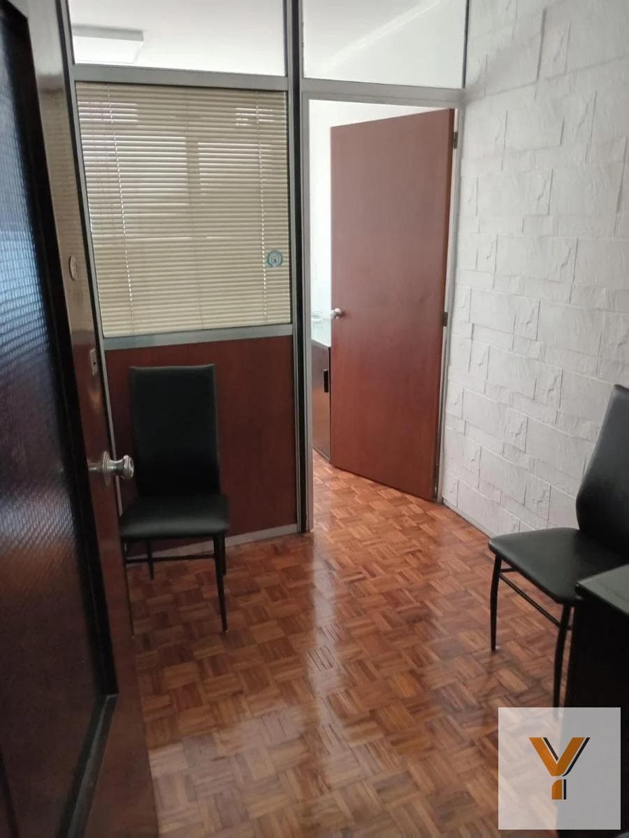 Commercial Office for Sale - 1 Room - Downtown