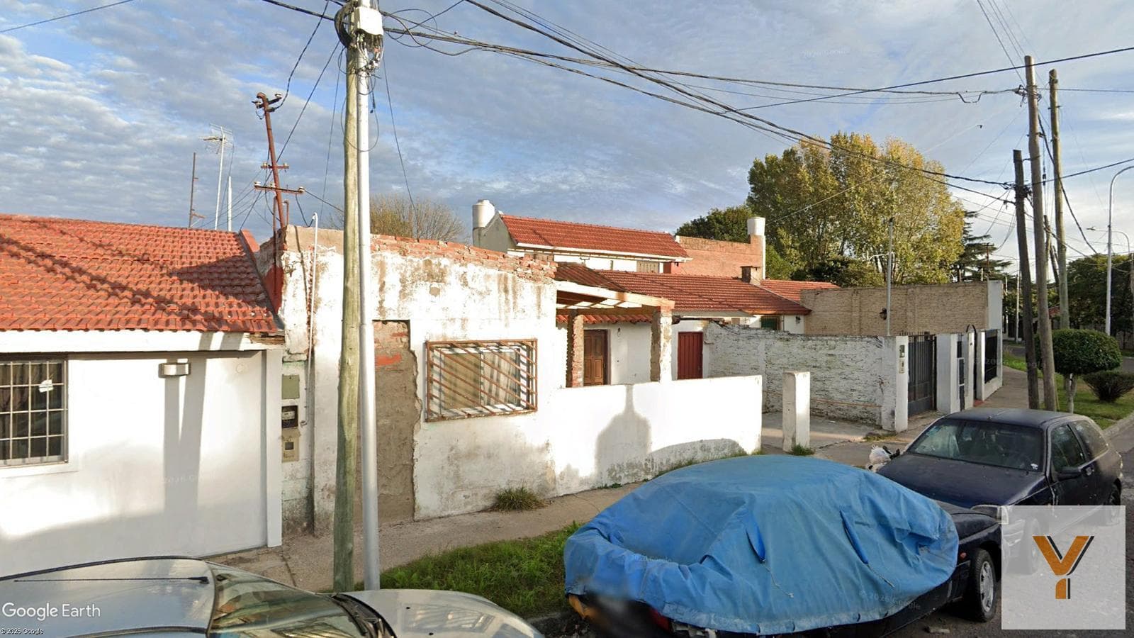 House for Sale - 4 Bedrooms, 2 Bathrooms - Valentín Alsina