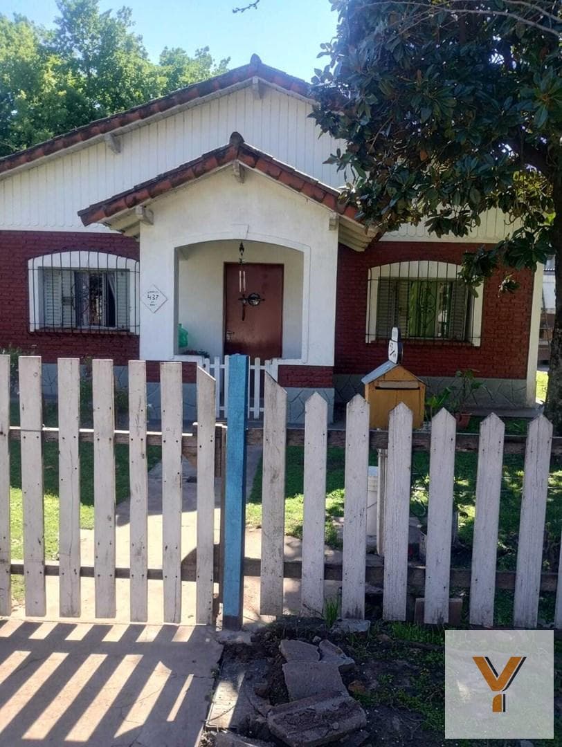 House for Sale - 3 Bedrooms, 1 Bathroom - Merlo
