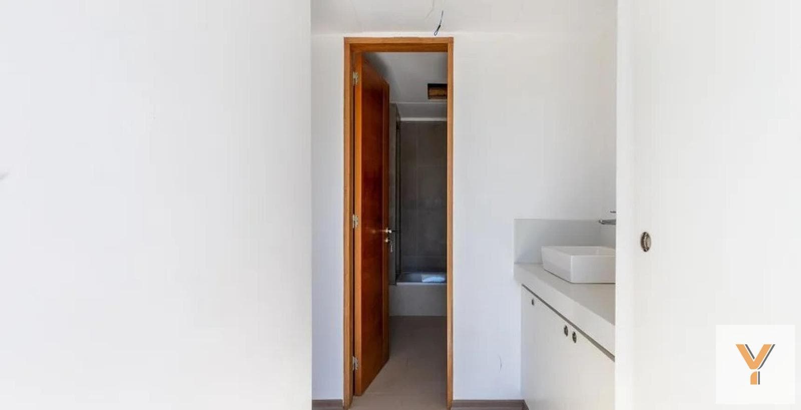 House for Sale - 3 Bedrooms, 2 Bathrooms - Gorina