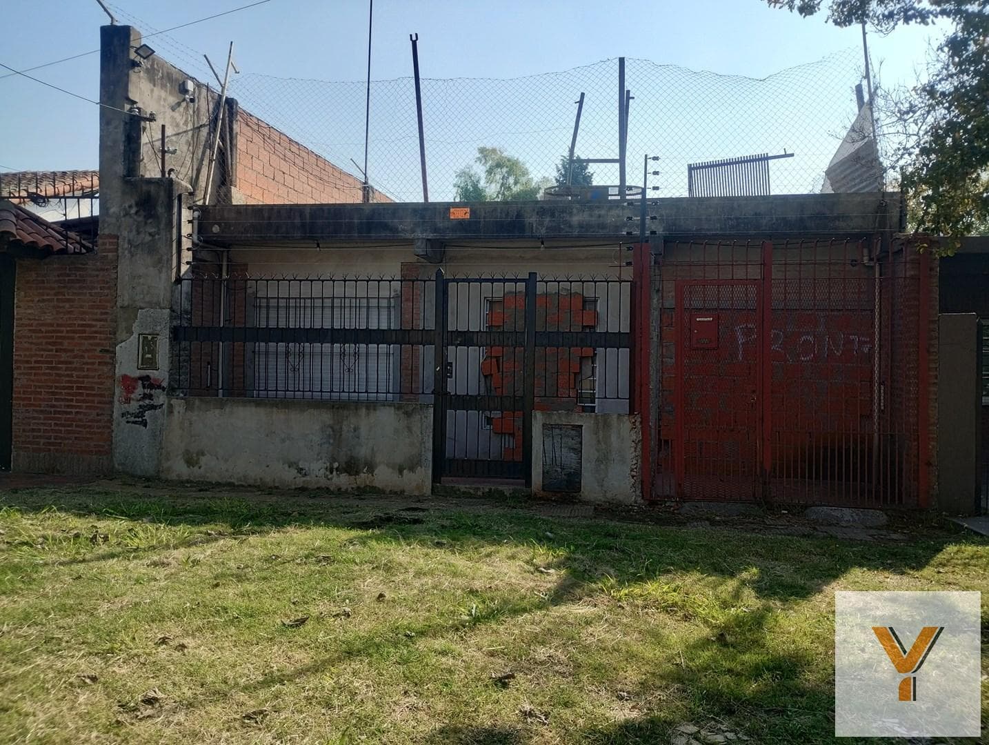 House for Sale - 2 Bedrooms, 2 Bathrooms - San Antonio de Padua