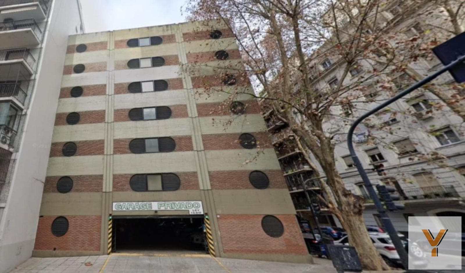 Garage for sale - 18 square meters - Palermo