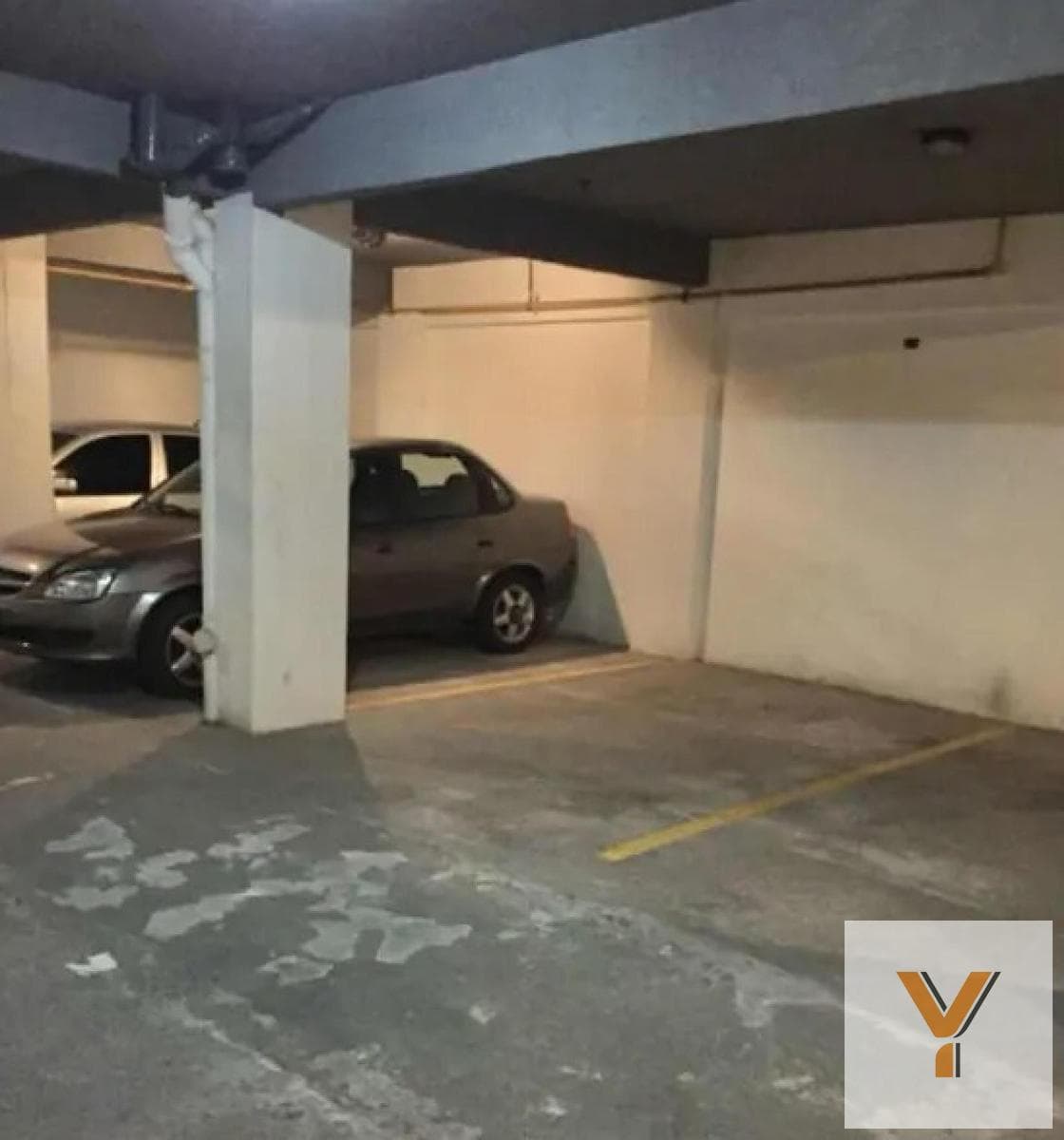 Garage for sale - 17.4 square meters - Almagro