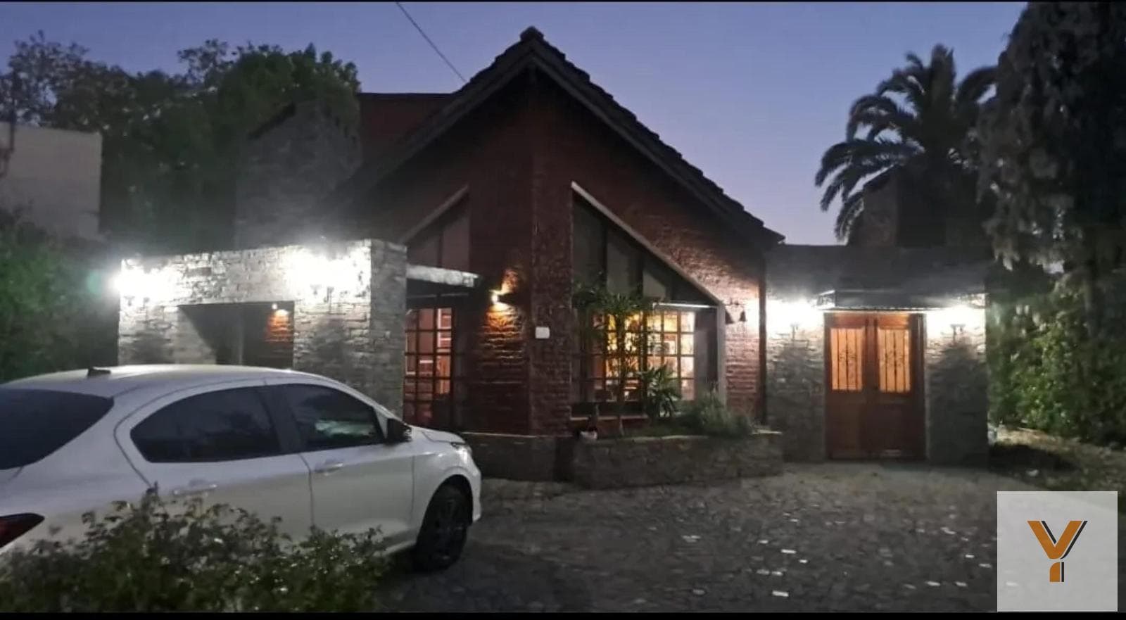 House for Sale - 3 Bedrooms, 2 Bathrooms - General Rodríguez