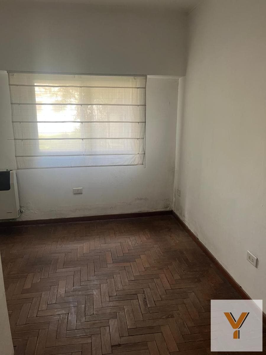 House for Sale - 4 Bedrooms, 1 Bathroom - La Plata