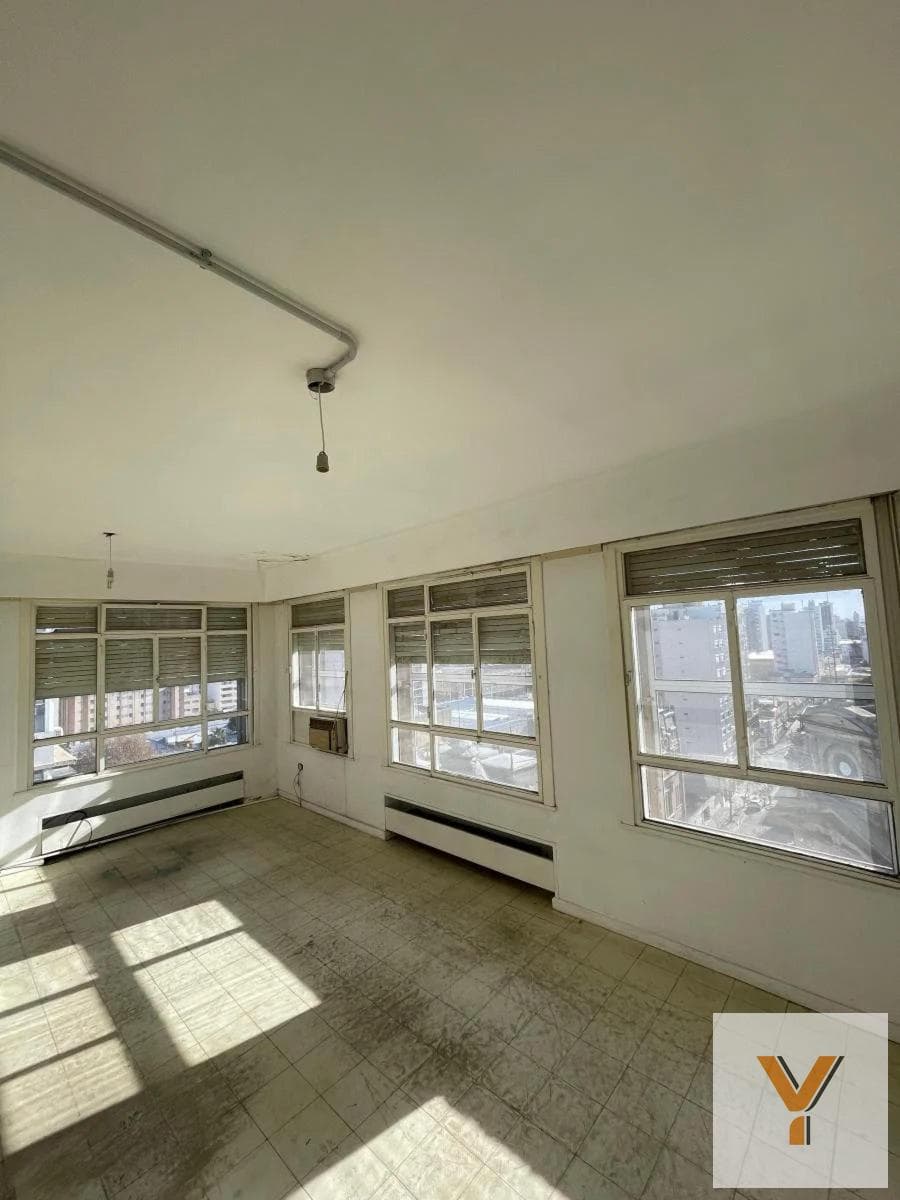 Apartment for Sale - 6 Bedrooms, 3 Bathrooms - Bahía Blanca