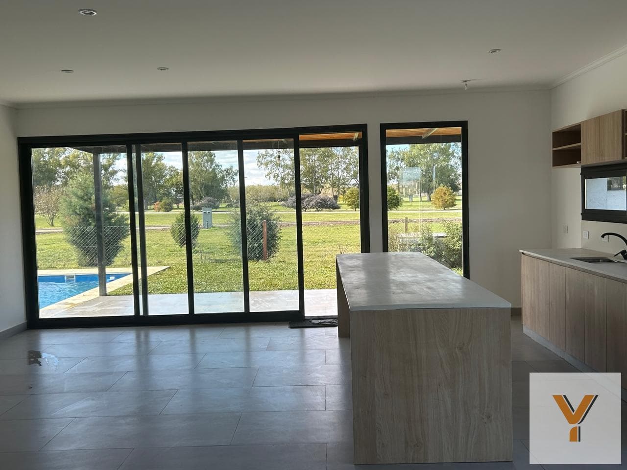 House for Sale - 2 Bedrooms, 3 Bathrooms - Longchamps