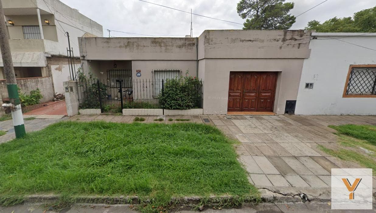 House for Sale - 3 Bedrooms, 1 Bathroom - Castelar