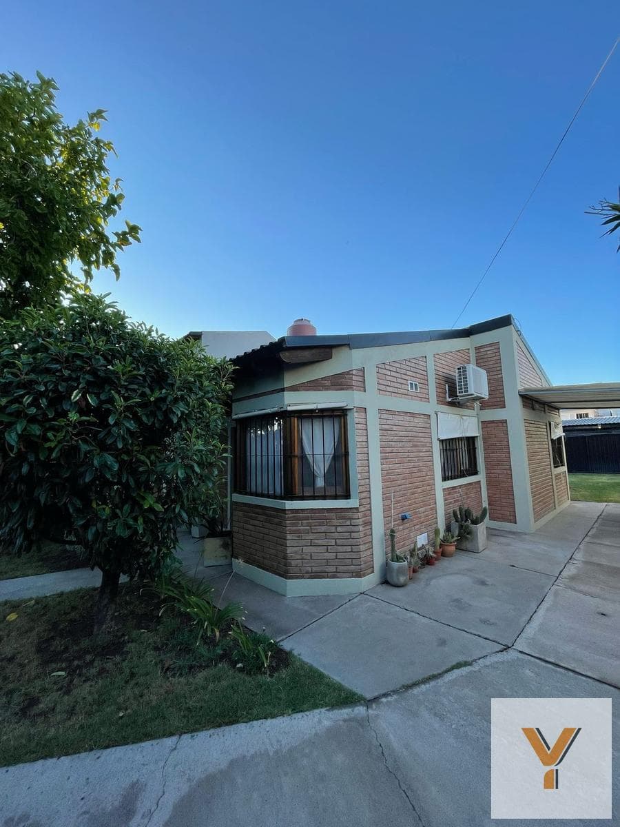 House for Sale - 2 Bedrooms, 1 Bathroom - General Alvear