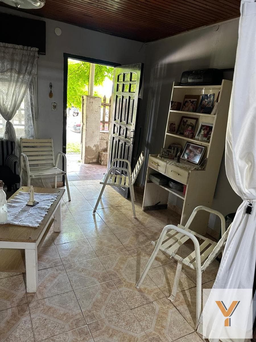 House for Sale - 3 Bedrooms, 2 Bathrooms - La Plata