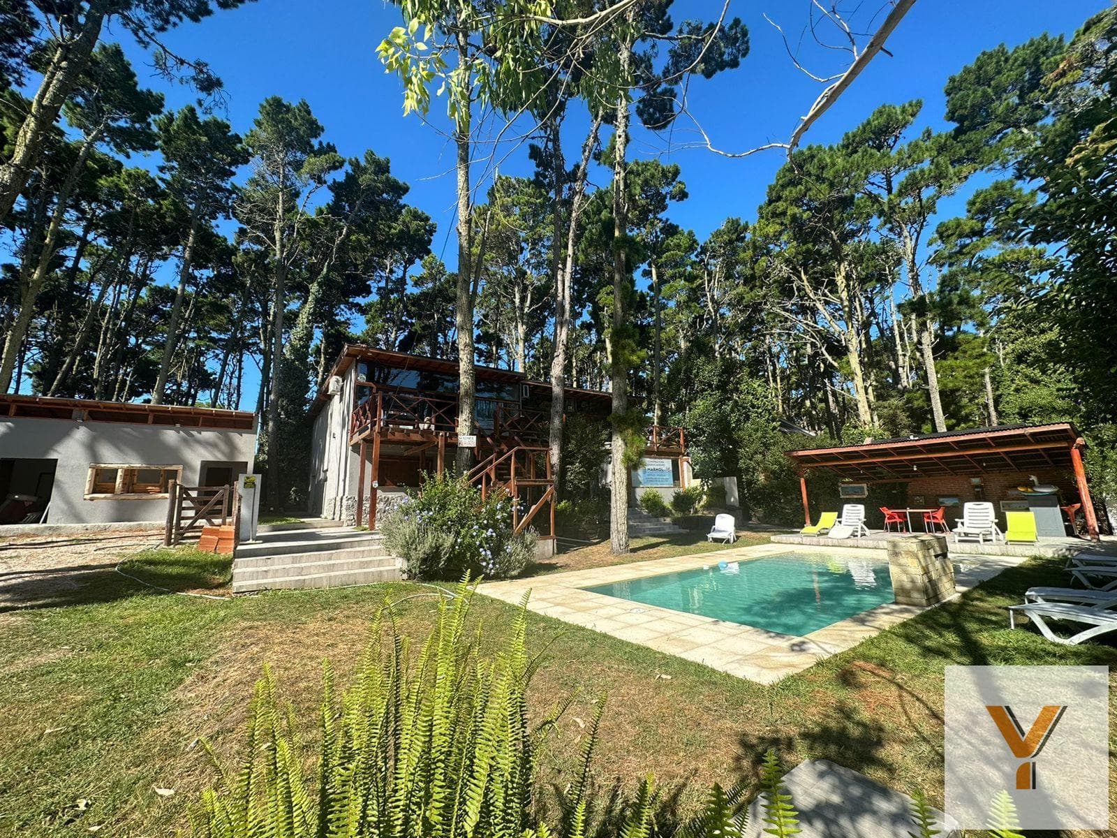 House for Sale - 6 Bedrooms, 4 Bathrooms - Villa Gesell