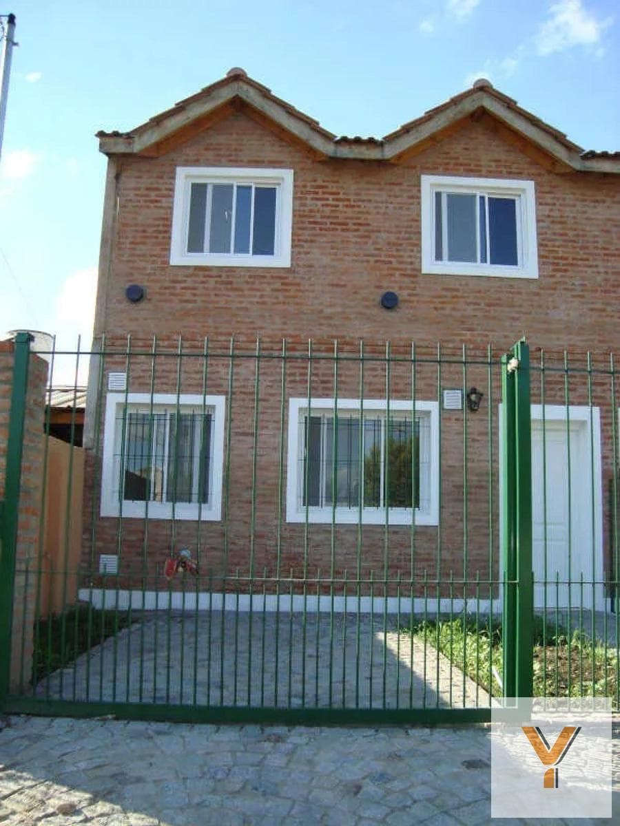 Duplex for Sale - 2 Bedrooms, 1 Bathroom - Belén de Escobar