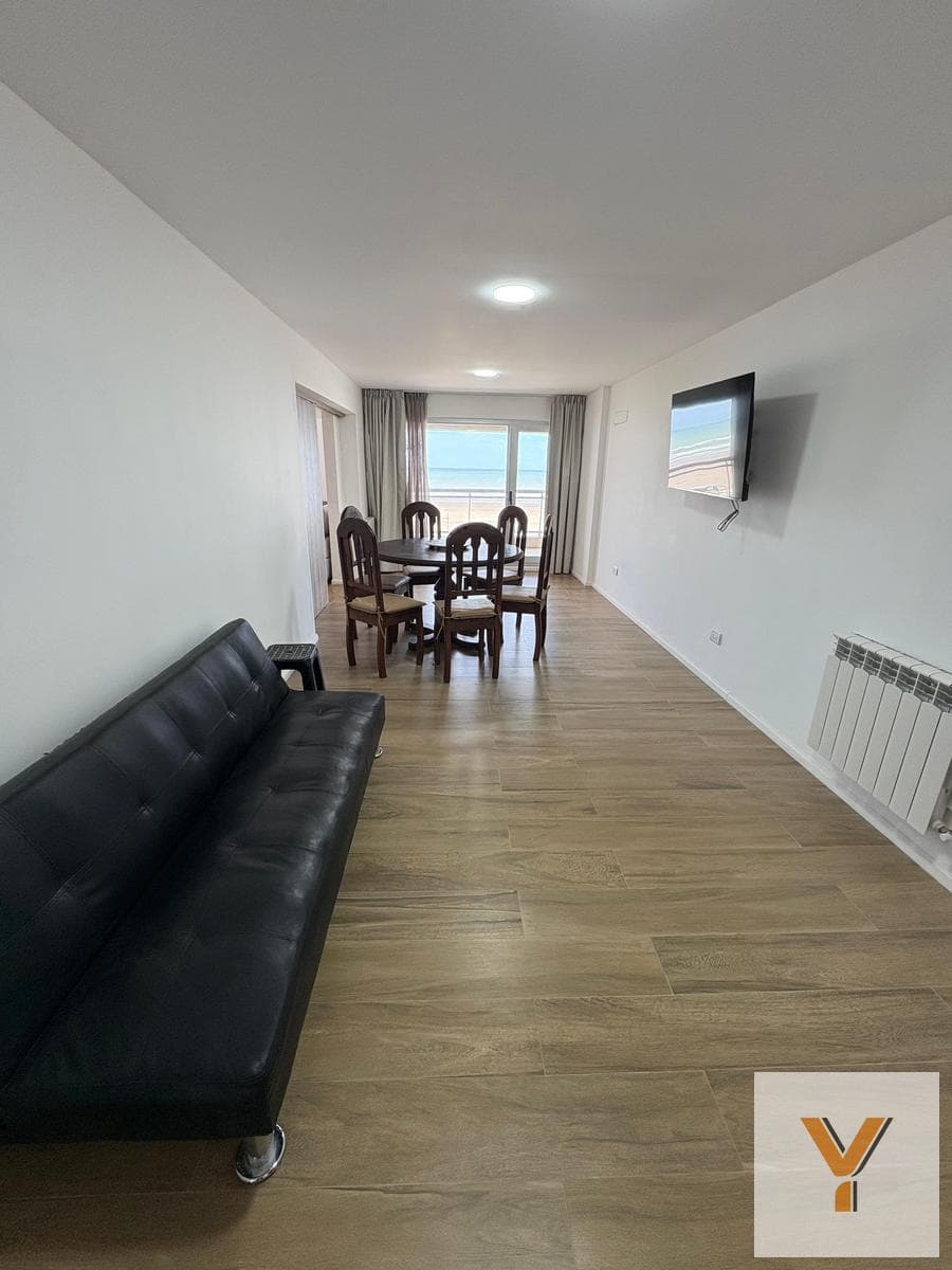 Apartment for Short-Term Rent - 3 Bedrooms, 2 Bathrooms - Necochea