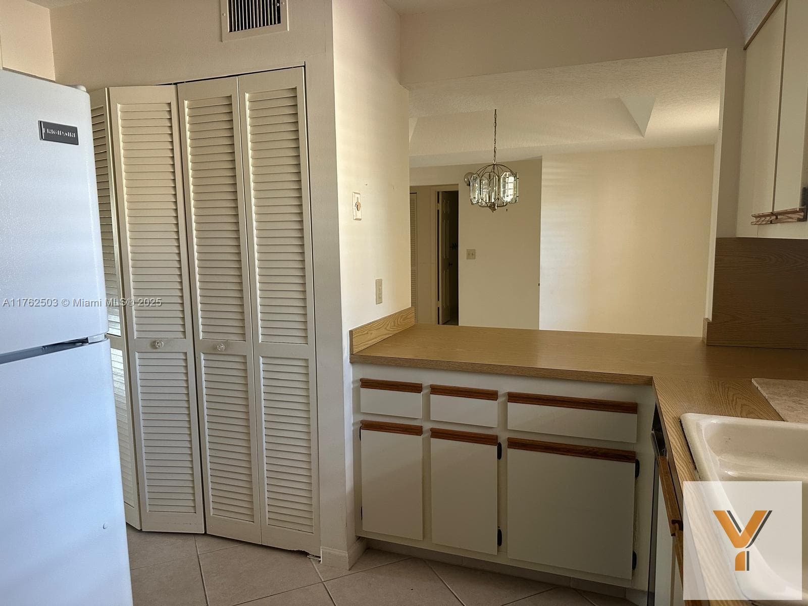Apartment for Sale - 2 Bedrooms, 2 Bathrooms - 124 m² - Florida