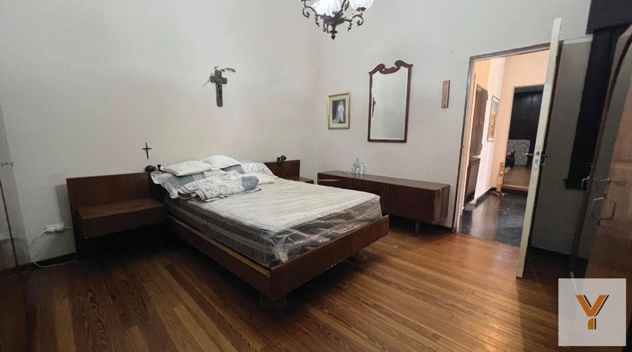 House for Sale - 3 Bedrooms, 2 Bathrooms - Mercedes