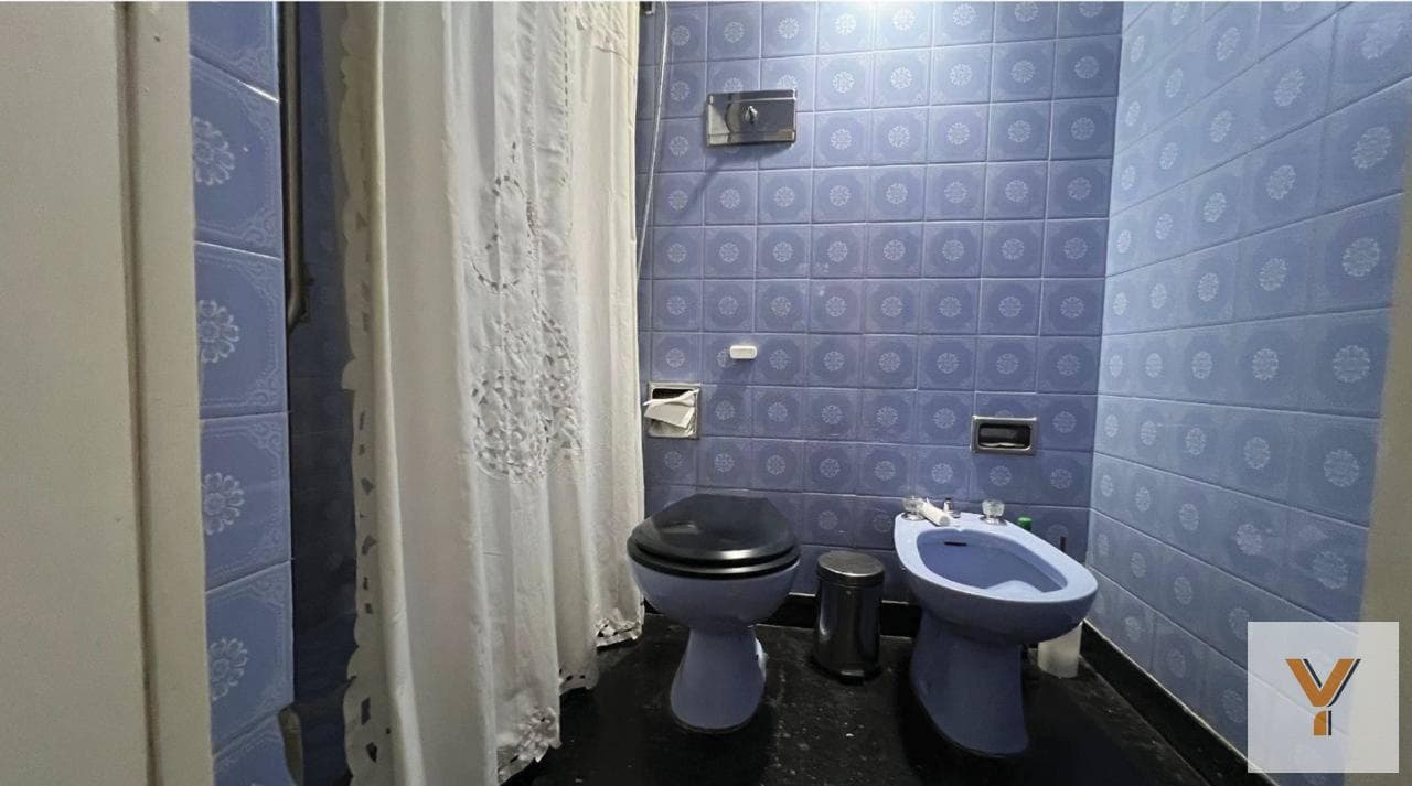 House for Sale - 3 Bedrooms, 2 Bathrooms - Mercedes