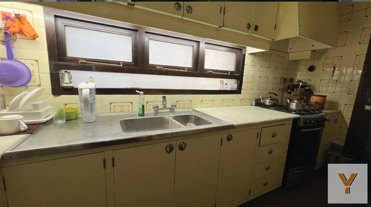 House for Sale - 3 Bedrooms, 2 Bathrooms - Mercedes